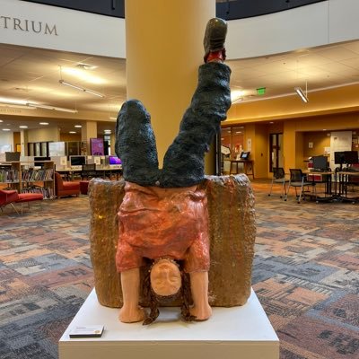 daily_Shatah's profile picture. هم‌خونه‌ای. روزمره‌نویس. دانشجوی دکتری در ینگه دنیا