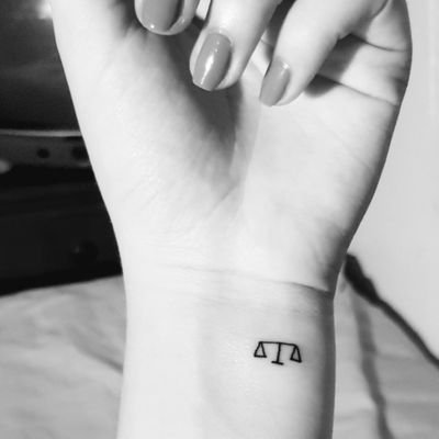 shino1646's profile picture. 