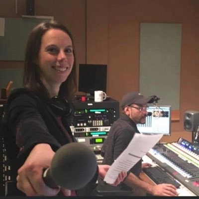 Journaliste et pupitre radio pour Radio-Canada, à Montréal. Cycliste 4 saisons. 🚲