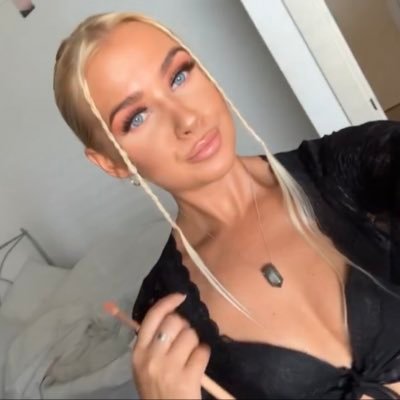 allyjohnsonxxxx's profile picture. 