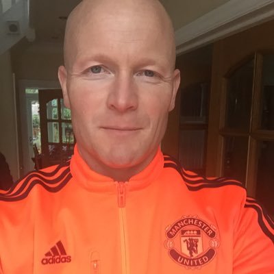 Chairman @cheshirefl. Registrations @NWCFL. MFA Ref.❤️PP❤️ Proud Dad - Jakob & Max. MUFC world traveller. Before you complain, have you volunteered yet?