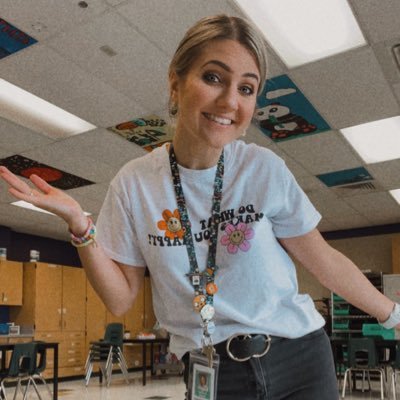 I am a Duello Mustang and a Prairie View Hawk! Creating a creative future for kiddos is kinda my thing🎨🖌️👩🏼🎨