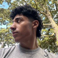 Adrian (@bigbottomlips) 's Twitter Profile