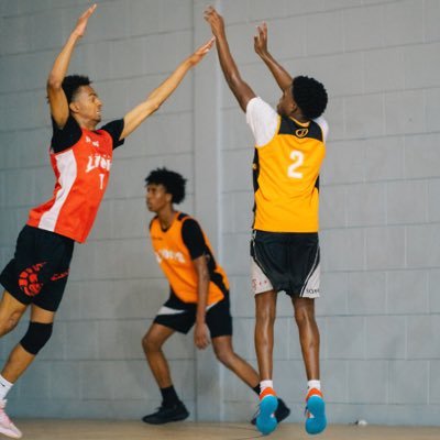 |6’1 PG |The kiski school | c/o 2025 |3.2 gpa email:chrisjay.brewster@kiski.org 🇸🇷🇳🇱 🇬🇾