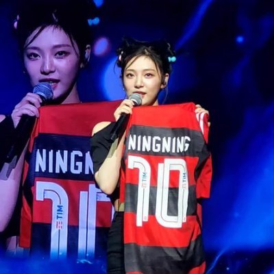 Flamengo e K-Pop, nesta ordem. Zico É DEUS.