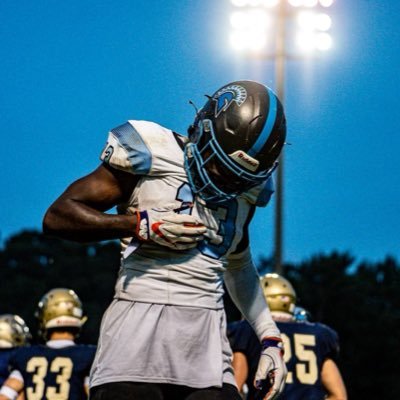 Class: 2024 | HS: Cosby (VA) | Pos: D/E~MLB (Varsity) | Ht: 6’4| Wt: 215| | 40: 4.6| Broad Jump 9’4 Email:Dregocrzy24@icloud.com| NCAA ID#: 2212745440