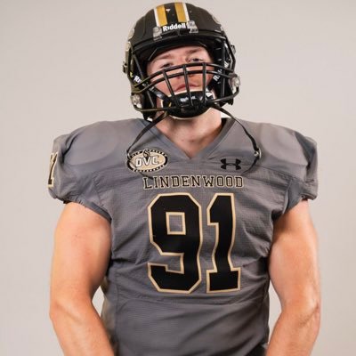 ✝️,🏈, Illinois, Morton High School class 2023, 6’2” 240 DE/TE/LB, @Lindenwoodfb COMMIT LU 27 🦁🏈🖤💛