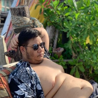 super chubby ððŧððĶ
ig : worra.13