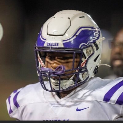 Omaha central |3 Athletic sports| 6’2|DL