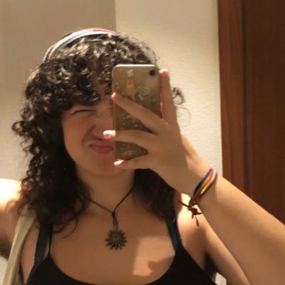 🌟🦷🫧🌷🪩 una tia prou pesada que cada dia és més anti-espanya