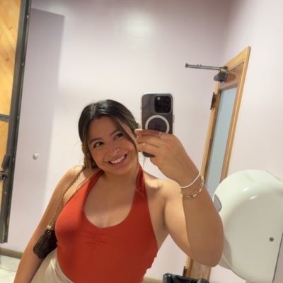 carllycarr's profile picture. live, laugh, cry