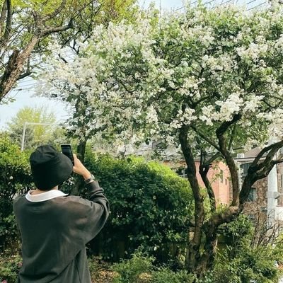 ᴀʟɪᴄɪᴀ | ꜰᴇᴍᴀʟᴇ | ᴠᴀᴍᴘɪʀᴇ ᴀɢᴇ | ʙɪ
.˚ ₍🌷₎ ᴀɴᴜᴠ ᴊᴀɪɴ
✩
11:11 γου & мє, αgαιиѕτ τнє ωοяℓ∂ ♡