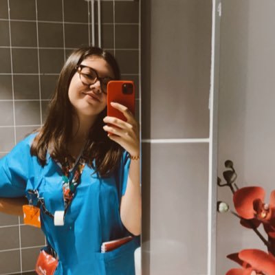23, baby nurse 🫀, book lover ✨