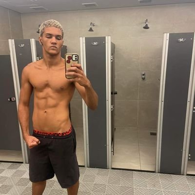 minha guerra é comigo mesmo, ser melhor do que ontem😆
insta: https://t.co/rgLfWma1uQ
