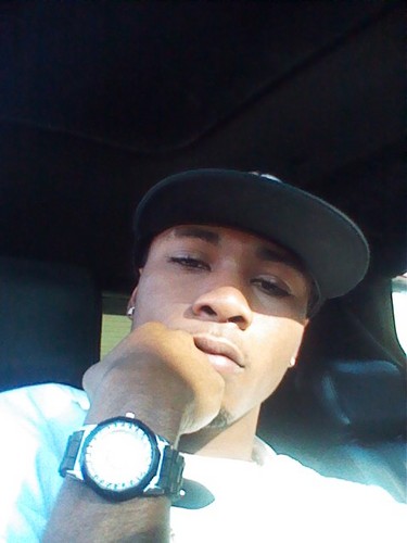 Self centered!steady gettin money and acquiring knowledge.I fuck wit boss bitches not lost bitches..I'll lead the way,keep up or get left! #TeamCBM #L.I.