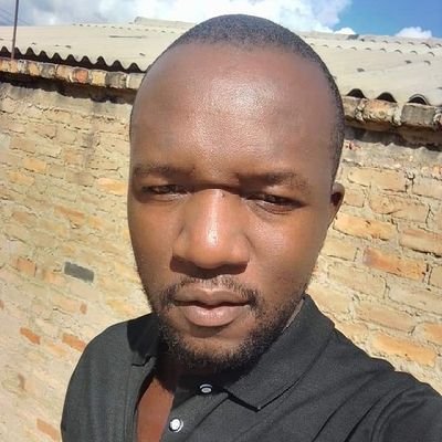 AriyatiSande's profile picture. 