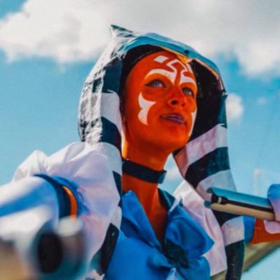 she/her | cosplayer | big star wars girl 💫 https://t.co/lBBMXLcSKa