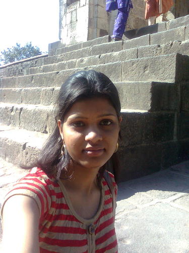 Nidhiiz's profile picture. 