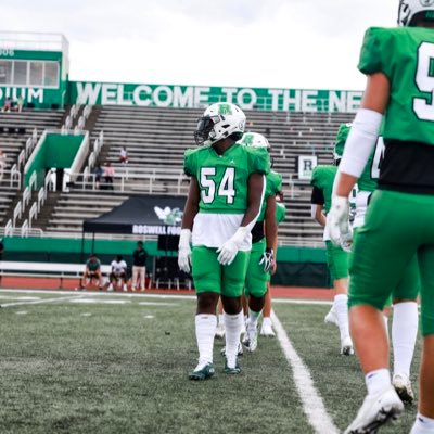 Roswell’24〡 DL/LB 6'0 220lbs 〡3.7 GPA Roswell Highschool 〡Head Coach: Chris Prewett- (404) 859-2312〡Devinredmond731@gmail.com