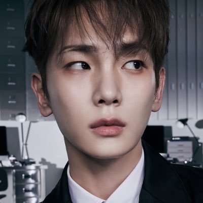 ā daily update account of shineeās key and his past activities
