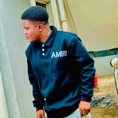 Froshmide133574's profile picture. Peace 👌