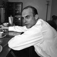 Apoyado en la barra del Café de Rick / #Kapuściński #Sweig #Hesse #Arendt