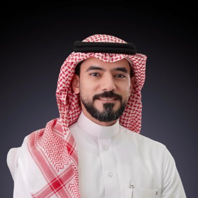 استشاري و أستاذ مشارك في جراحة التجميل، البورد الكندي من ميجيل والزمالة الأمريكية من هارفارد. للتواصل سنابشات و انستقرام @DekhayelMD للتنسيق الطبي 0560014303