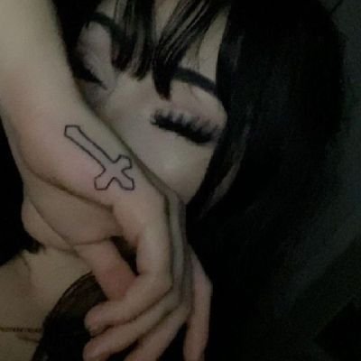 godsbestkeptsin's profile picture. Your favourite fun sized hottie - 24 - 🔞 MDNI 🔞 - DMs are open (selectively)