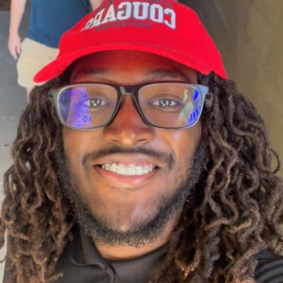 taylor_savian's profile picture. 