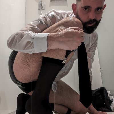 He/him, gay, poly. Sex positive and Social nudist.

Collector of butt pillows and suit/spandex fan. Home of Formal Friday

https://t.co/3vYaU9lep7