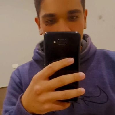 Griz3_'s profile picture. No grande panorama do universo nós somos partículas que um dia serão esquecidas, então não importa o que fizemos no passado o que importa é o agora.