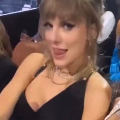 unknown_kylee1's profile picture. Eras Tour 5/20 🌧️🫶🏻(rainiest rain show) //Swiftie 🫶🏻💜// 18 🏳️‍🌈// Swiftie since i was 7🫶🏻 //