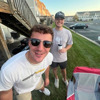 notestine_25's profile picture. 