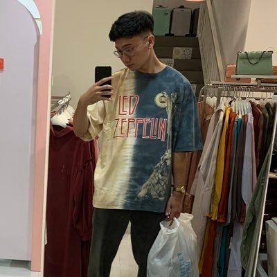 Rizaprasetiya's profile picture. 