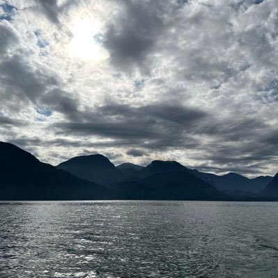 thaRYLAND's profile picture. 