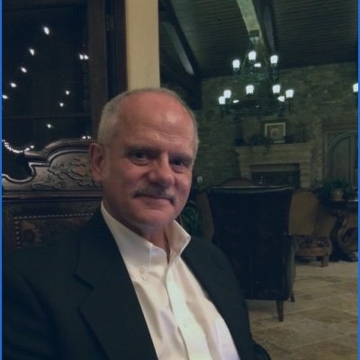 loggia_tom's profile picture. 