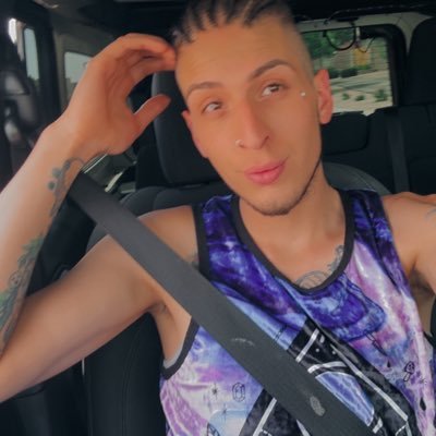 itsdrebaby13's profile picture. 