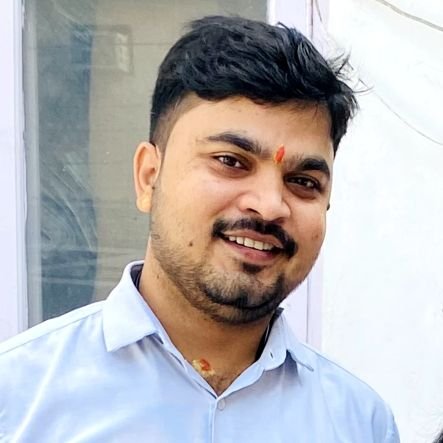 prayagavinashi's profile picture. माँ भारती की सेवा में तन मन धन से समर्पित स्वयंसेवक।