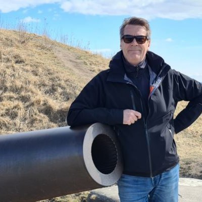 henber's profile picture. Företagare sedan 1987. Försäljning och marknadsföring av programvara. Tidigare officer i Kustartilleriet.