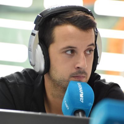 Comunicador. Abans a Ràdio Girona i al Moguts pel Girona. Ara, explicant notícies, fent entrevistes i vivint l’esport a Girona FM.