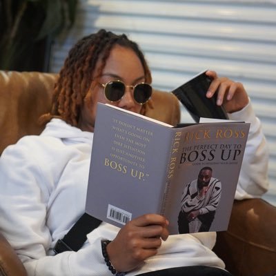 mielledagoat's profile picture. Instagram ; @mielledagoat🌈