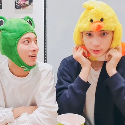 TOMORROW X TOGETHER 
휴닝카이🐧

BOYNEXTDOOR 
명재현🐶
