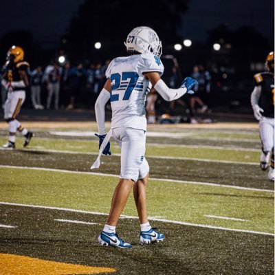 Student Athlete 📚🏈/Varsity CB,SS,/6’1.5/180/ 🇲🇽/ co 2027/ 4.22GPA /St Francis College Prep/contact me isaacfootball274@gmail.com/ 630.699.3648