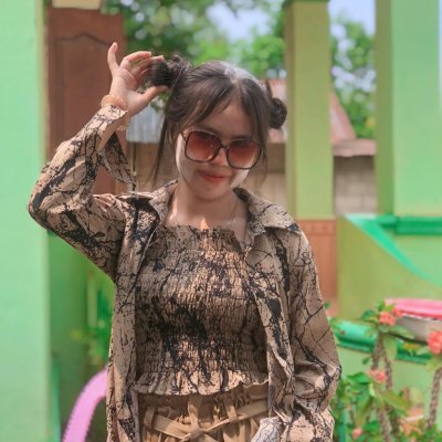 OunKanika16556's profile picture. 