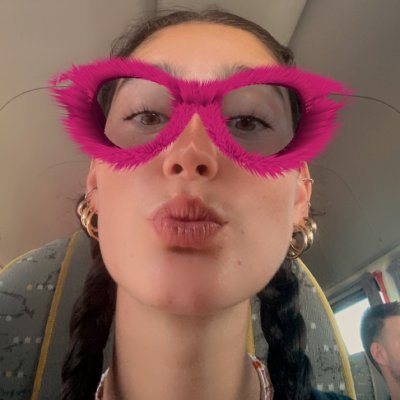 ApollinePr40703's profile picture. Journaliste
@wethenewfr