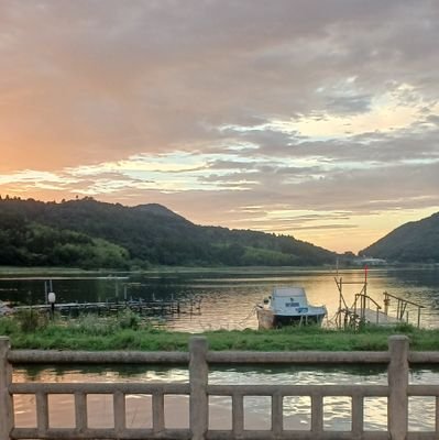 福井県南部、若狭地方在住。
30年以上続けてきた旅行業、観光業の仕事を退職しました…。でもトラベラーはそのまま名乗ろうかな🎵

　　　不動産事業と観光業の融合を目指して頑張ります。

　　宅建士、総合旅行取扱管理者、大型2種、運行管理者保有。

⭐写真は若狭の観光地 : 三方五湖