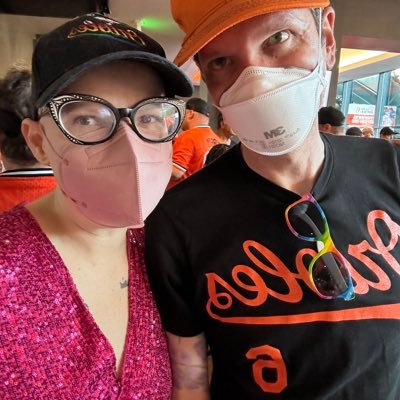 Baltimore Orioles, baseball nerd girl, neurospicy, cat lover, leftist, crafter, queer, romance reader/writer, fighting triple negative breast cancer. she/them