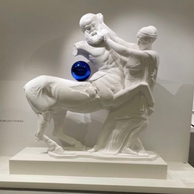 issuefighter's profile picture. PE•AC•LLC/네 이웃을 이롭게 하라/build a longer chair, not a higher fence/unto this last/골프/논어/다시 읽는 중-햄릿/기준보다 좀 왼쪽/유튜브@투자의신TV