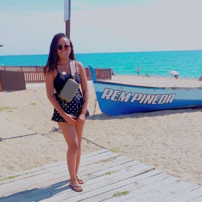 ChxntelleF's profile picture. (Ssh-ann-tell)                                                 #Pisces ♓