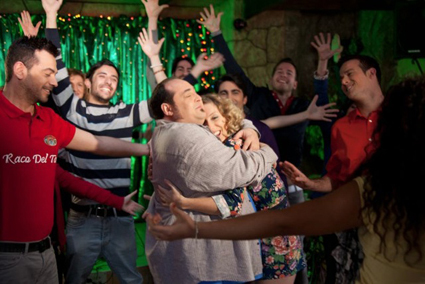 Corto_ATVM's profile picture. Cortometraje musical dirigido por Cristina Alcázar.
ATVM habla de lo complicado que es el lenguaje común de las parejas, del amor incondicional.